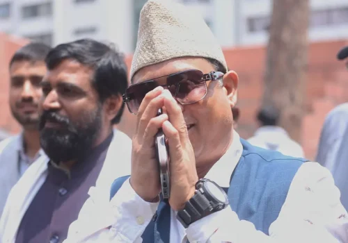 रेशम चौधरी पक्राउ