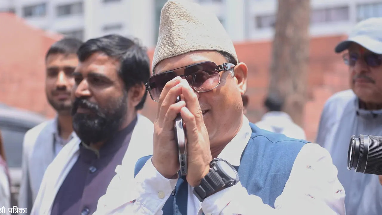 रेशम चौधरी पक्राउ