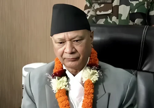 शिक्षामन्त्री पन्तले शिक्षकहरूलाई वार्तामा बोलाए