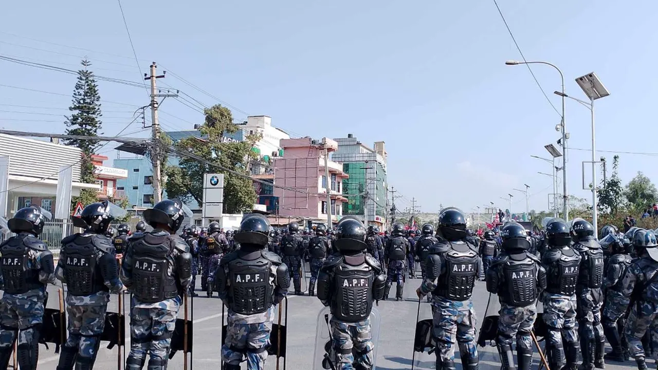 प्रदर्शनमा ६ हजार सुरक्षाकर्मी खटिए, एमाले र राजावादीको भेट हुन नदिने