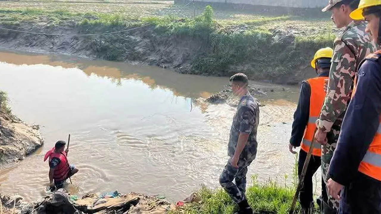 पनाैती बाढीमा परेर बेपत्ता महिलाको खोजी जारी