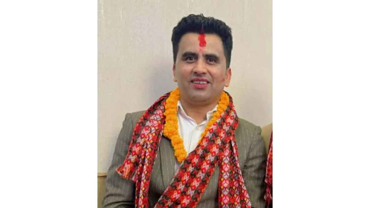 हेभी इक्विपमेन्ट व्यवासायी महासंघ उपाध्यक्षमा सुनिल थापा सर्वसम्मत चयन