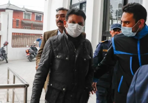 राज्यमन्त्री अरूणकुमार चौधरीको घरमा चोरी