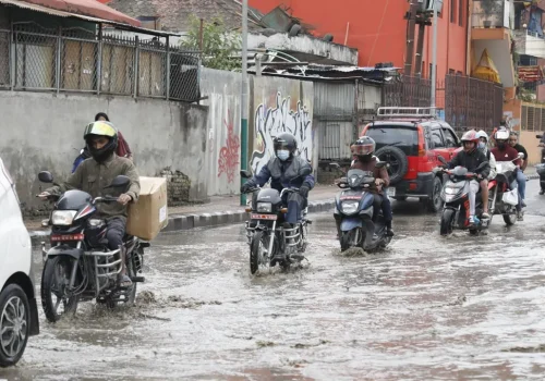 विष्णुमति करिडोरमा पानी जम्दा सवारी आवागमन अस्तव्यस्त