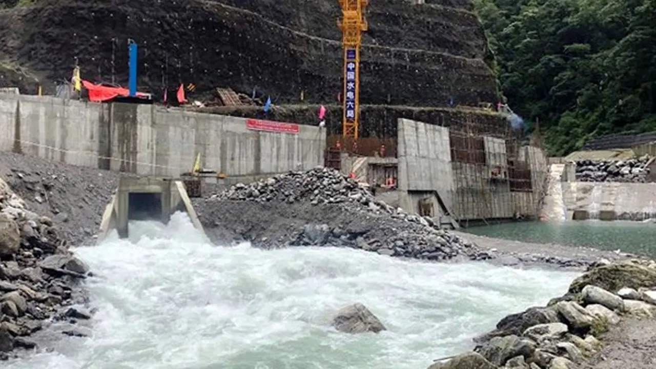 मेलम्चीमा बाढीका कारण, काठमाडौं पानी वितरण बन्द