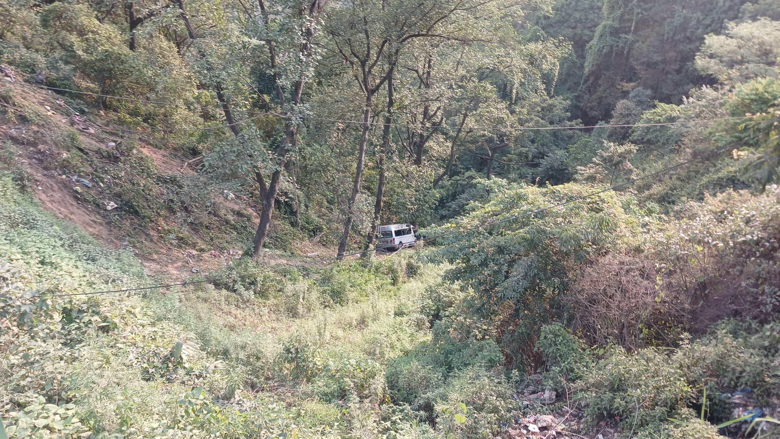 नागढुङ्गामा बस दुर्घटना १९ घाइते ४ अबस्था गम्भीर