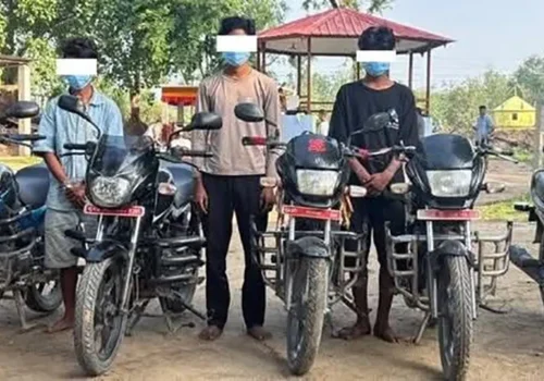 कैलालीमा चोरीका ८ मोटरसाइकलसहित ४ जना पक्राउ