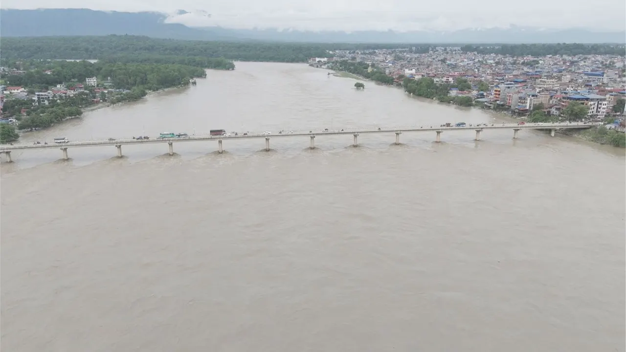 त्रिशूलीमा बेपत्ता बालिकाको शव नारायणीमा फेला