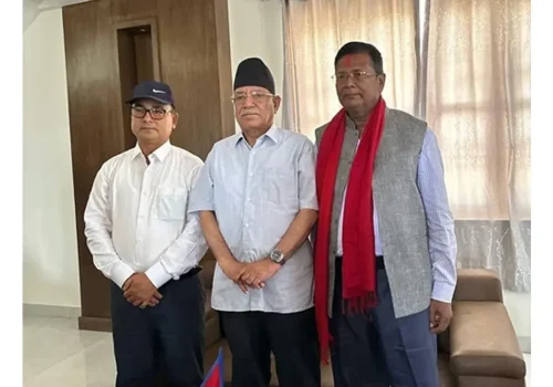 स्थापित बाम नेता भरत प्रसाद साह माओवादी केन्द्रमा प्रवेश