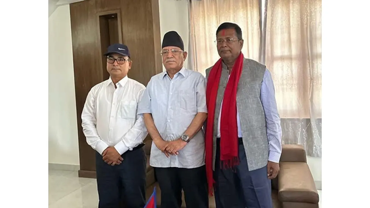 स्थापित बाम नेता भरत प्रसाद साह माओवादी केन्द्रमा प्रवेश