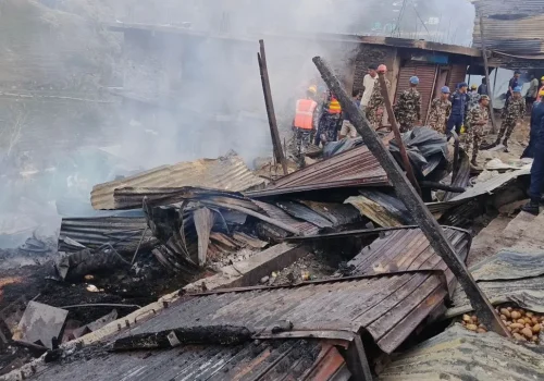 हुम्लामा आगलागी, आठ घर नष्ट