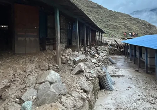 डोल्पाको काइकेमा पहिरो, ८ घर पुरिए