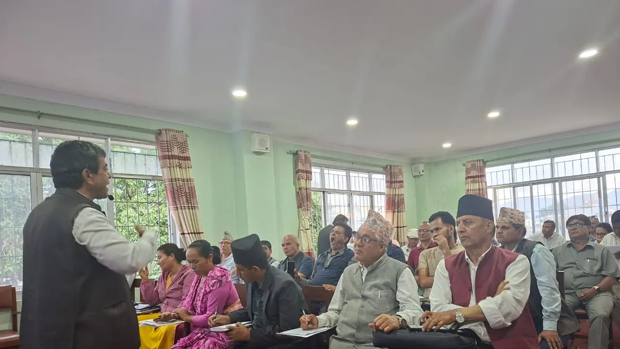 एमालेको आर्थिक सुधार अभियान : अब सम्पूर्ण पार्टी कारोबार बैंकमार्फत