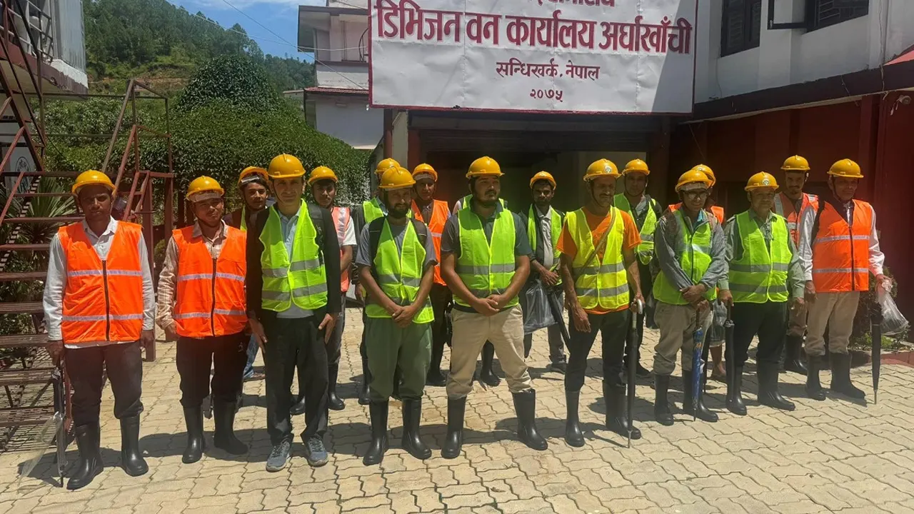 अर्घाखाँचीमा २० जनाले पाए बाँदर र बँदेल धपाउने जागिर