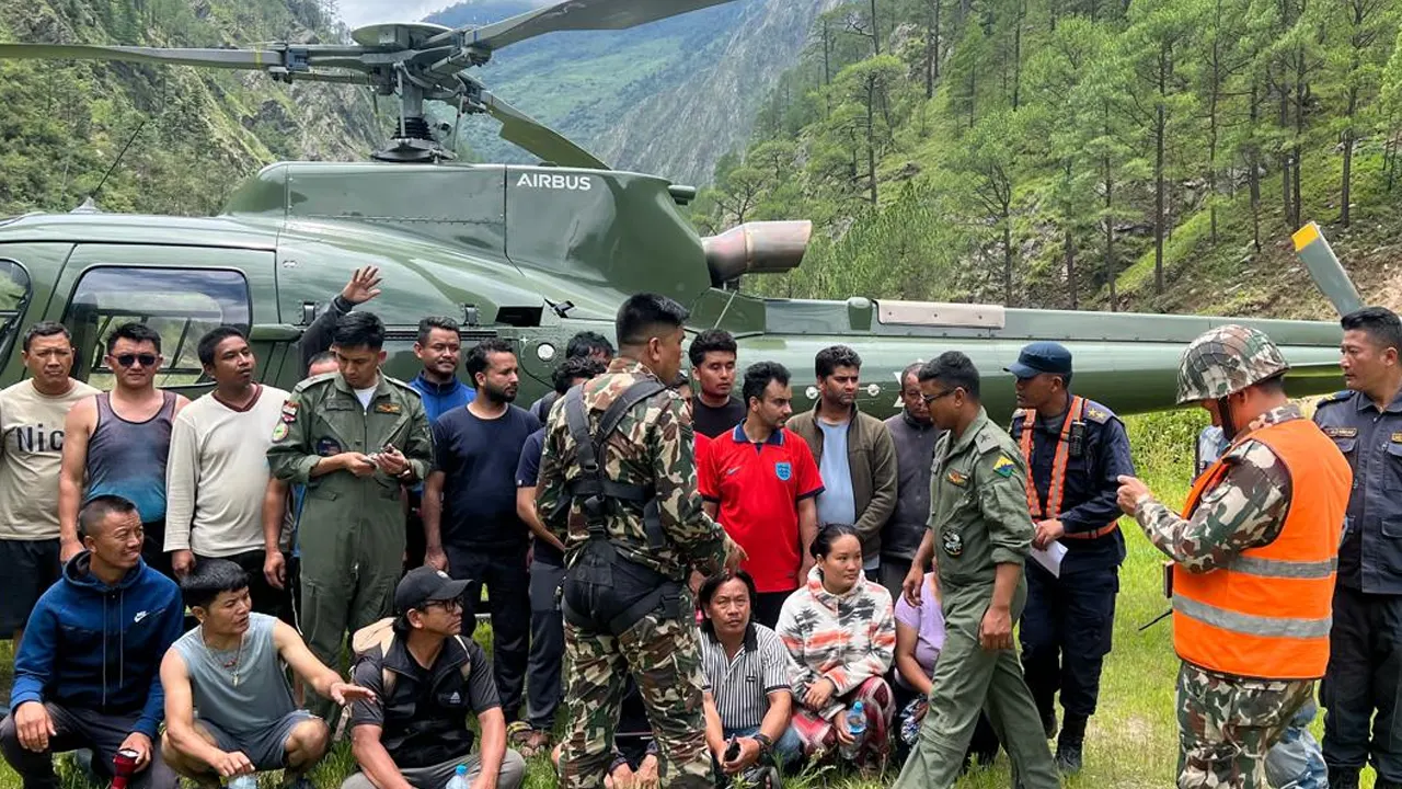 रसुवागढी हाइड्रोपावरमा फसेका २३ जनाको हेलिकप्टरमार्फत उद्धार