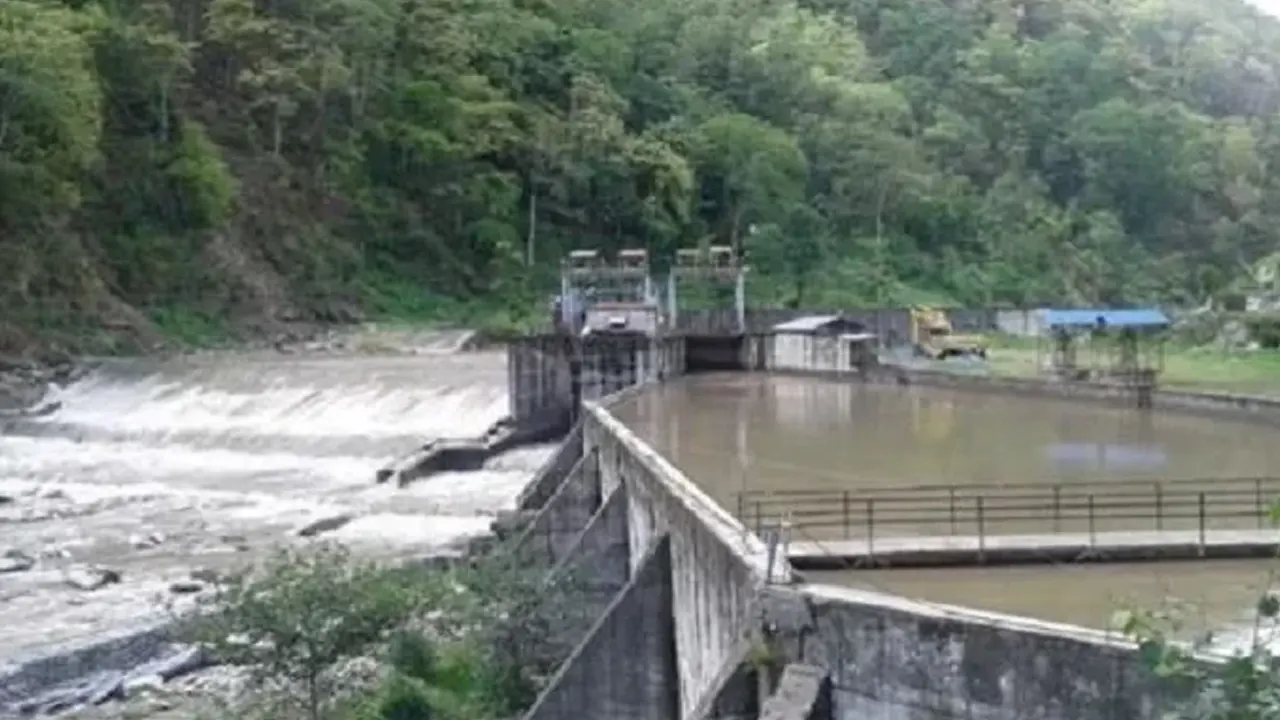 रसुवागढी हाइड्रोपावर र क्याम्पमा क्षति