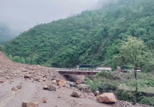 पहिरोका कारण कालीगण्डकी करिडोर अवरुद्ध