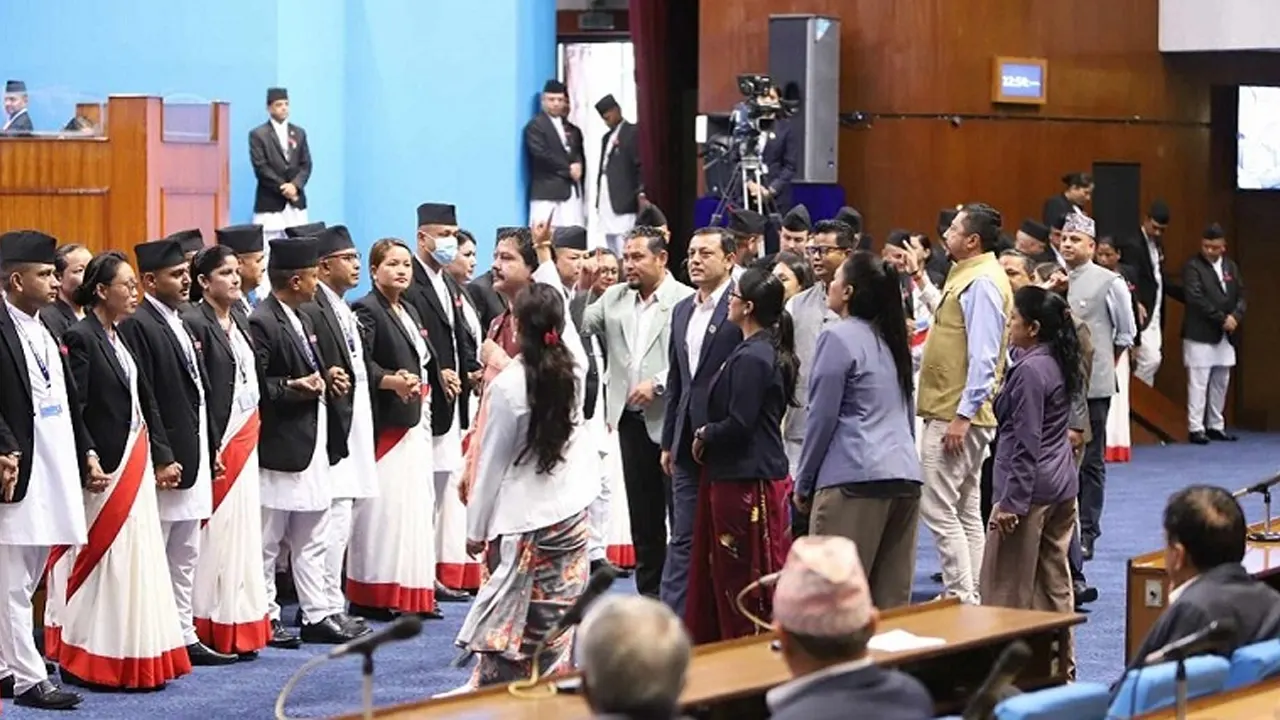 प्रतिनिधिसभामा रास्वपा र राप्रपाको विरोध