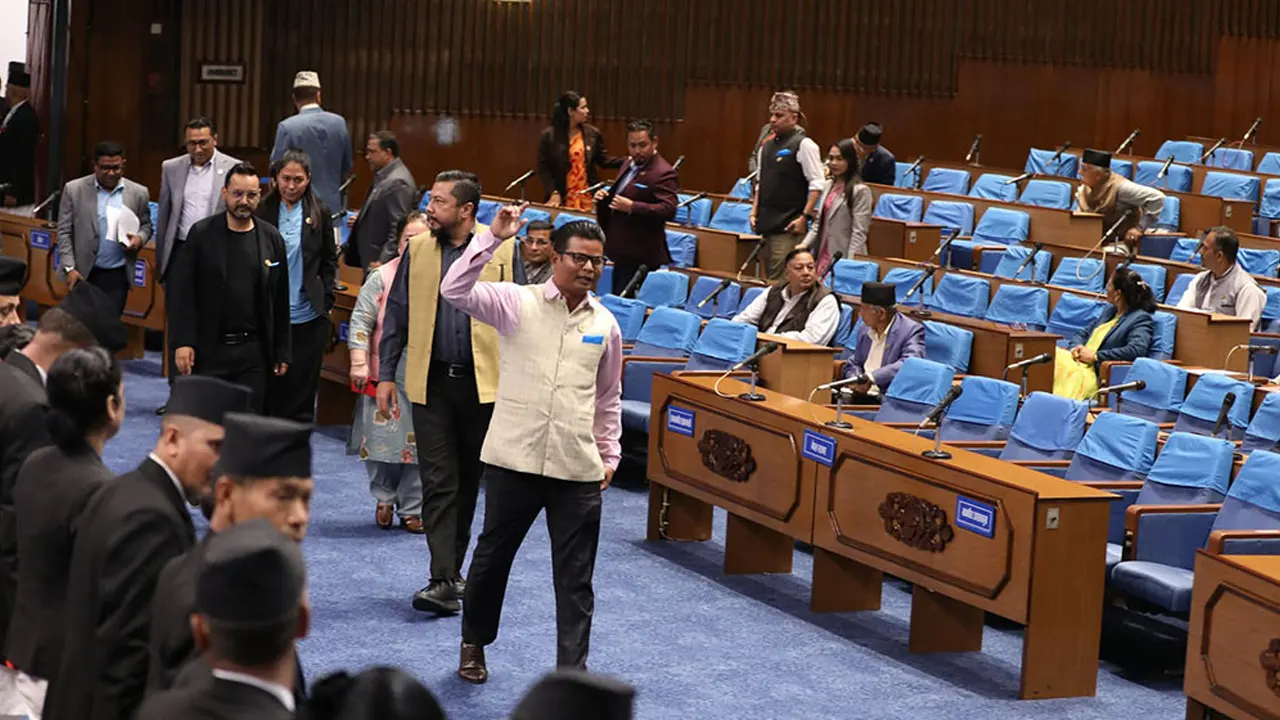 रास्वपा र राप्रपाले गरे प्रतिनिधिसभाको बैठक बहिस्कार