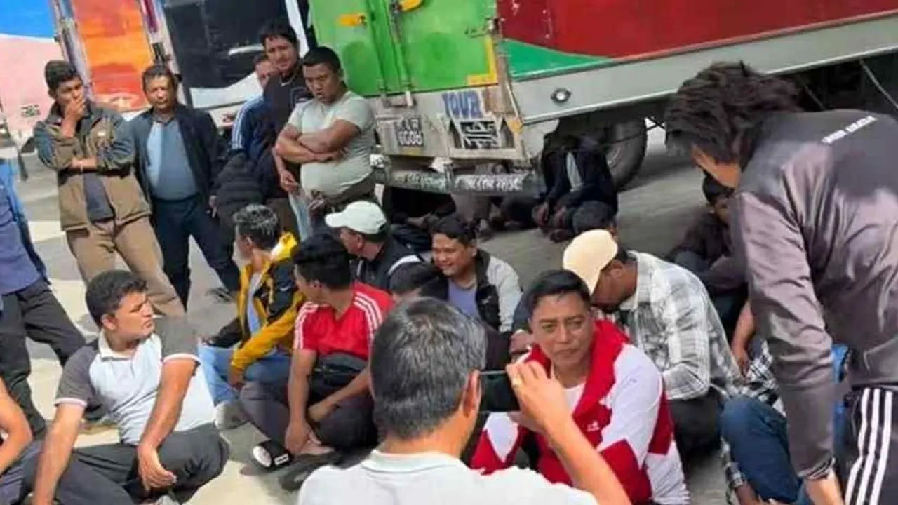 मितेरी पुल भत्केपछि केरुङमा अलपत्र नेपाली स्वदेश फर्काउन चीनसँग अनुरोध