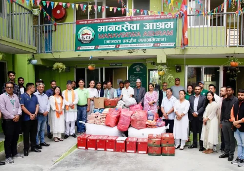 सीता दाहालको स्मृति दिवस : मानव सेवा आश्रममा अध्यक्ष प्रचण्ड