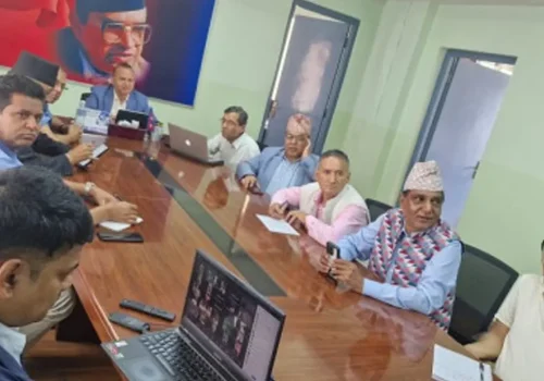 नेतृत्वको बहस रोक्न एमाले महासचिव पोखरेलको निर्देशन