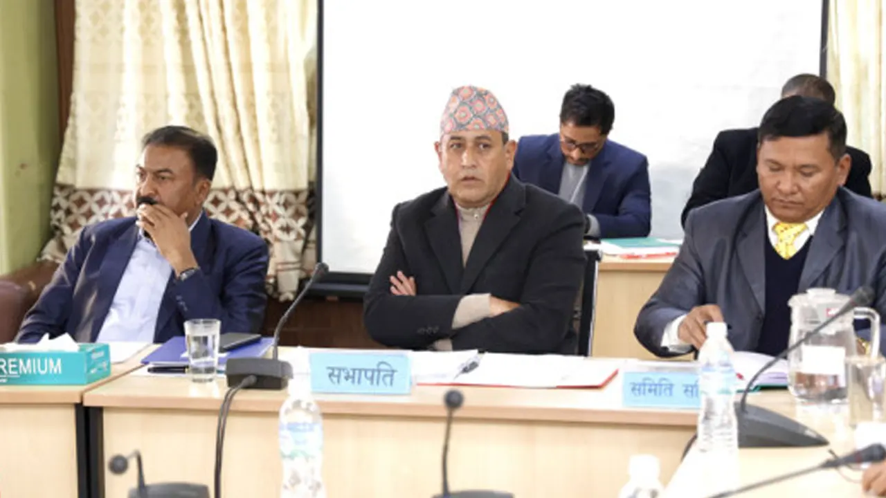 एमालेले माग्यो सभापति खतिवडाको राजीनामा