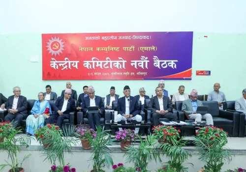 एमाले केन्द्रीय कमिटीमा कोशीका केन्द्रीय सदस्यहरुका थरी थरी सुझाव