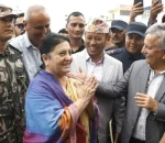 च्यासल पुगिन् विद्या भण्डारी, ओलीसँग भेट्ने