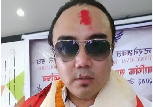 चक्रे मिलनसहित १९ जनाविरुद्ध मुद्दा दर्ता