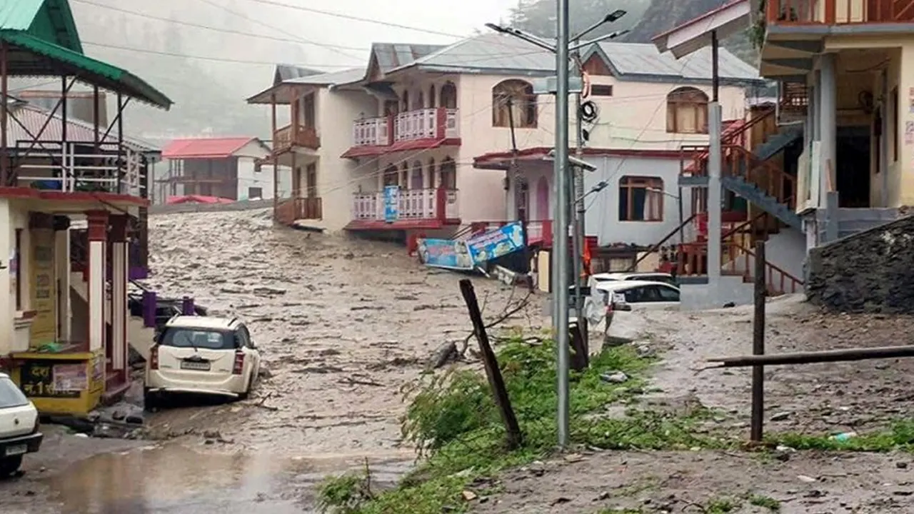 उत्तराखण्डको बाढीमा धादिङका पनि ४ जना बेपत्ता