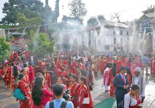 पशुपतिमा पहिलोपटक दर्शनार्थीलाई पानीको फोहोरा