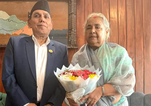 राष्ट्रियसभा अध्यक्ष दाहालले भेटे प्रधानमन्त्री