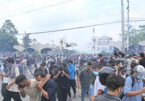 जेनजीको आन्दोलनमा प्रहरीले गर्‍यो हवाई फायर