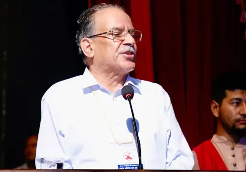 नेताको सम्पत्ति छानबिन आयोग गठन गर्ने प्रचण्डको घोषणा