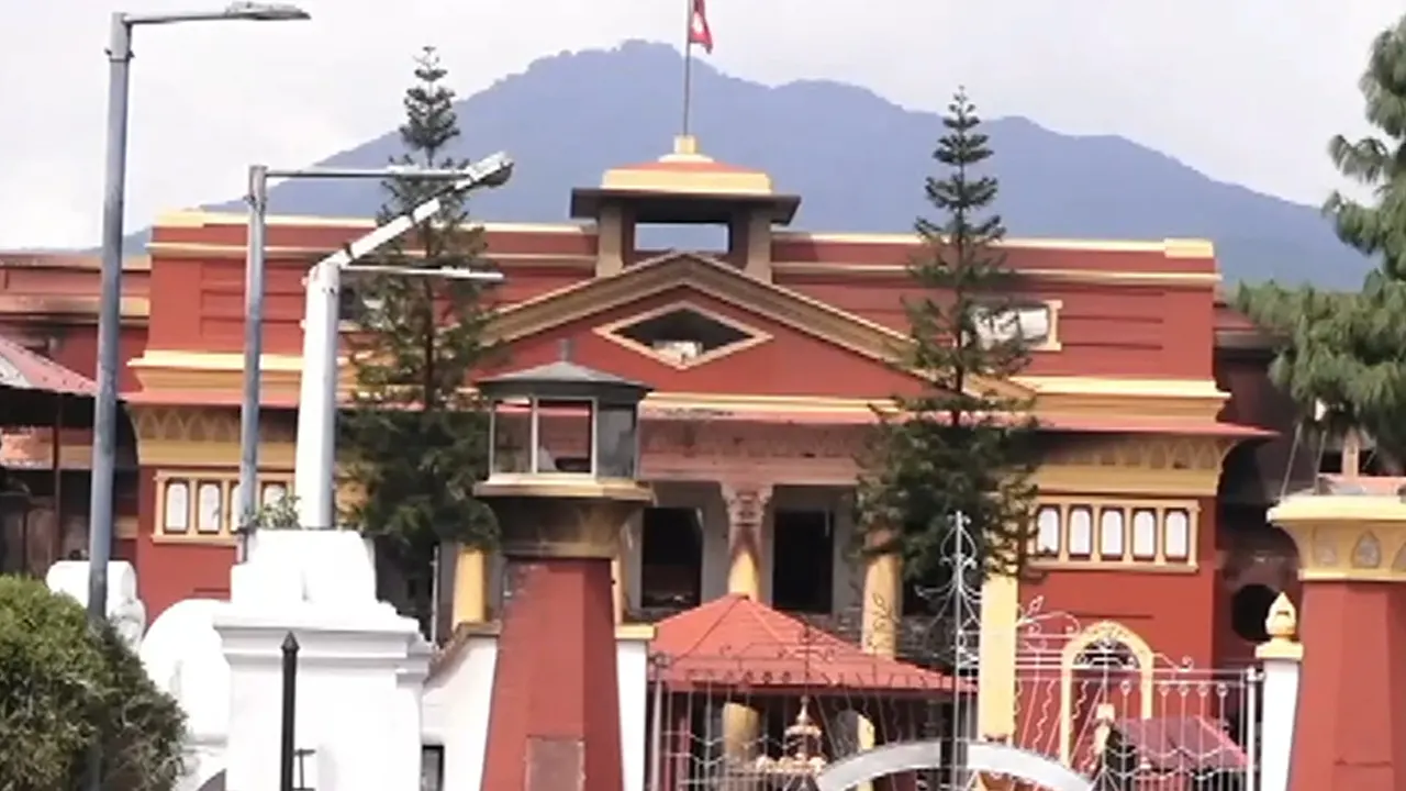 राष्ट्रपतिले प्रधानसेनापतिसित गरे छलफल