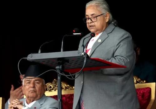 राष्ट्रपति भेट्न शीतल निवास जाँदै प्रधानमन्त्री
