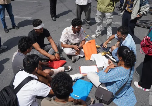 सिंहदरबार गेटमा जेनजी आन्दोलनका घाइतेहरूको धर्ना