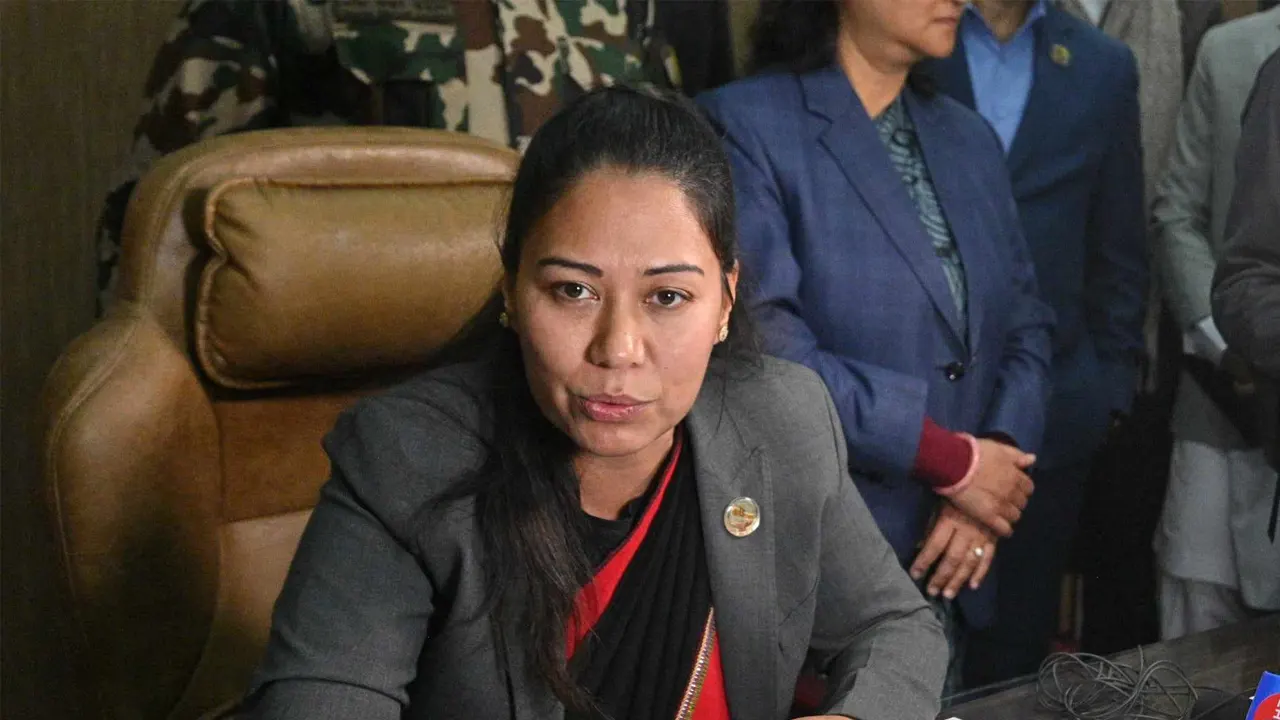 सुमना श्रेष्ठले छोडिन् रास्वपा