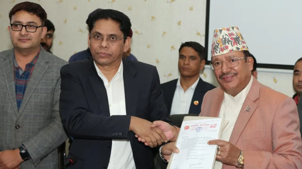 Biplav-led party submits application for party registration विप्लव नेतृत्वको पार्टीले दियो दल दर्ताको निवेदन