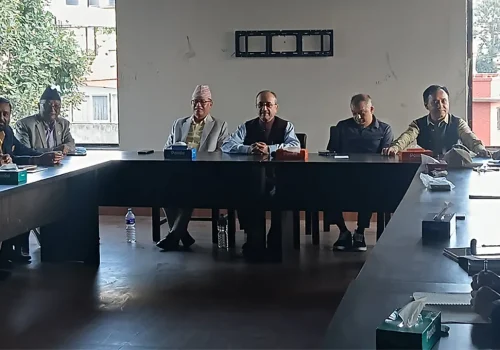 कांग्रेस पदाधिकारी बैठक जारी