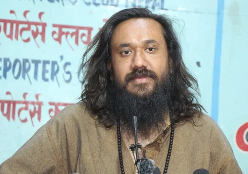 विवादमा मुछिएपछि खगेन्द्र सुनारबारे छलफल जारी