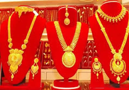 सोमबार सुनको मूल्य थप घट्यो, कतिमा हुँदैछ कारोबार ?