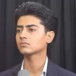 मिरज ढुंगानाले दल घोषणा गर्दै