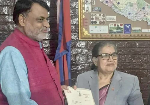 मधेश प्रदेशका नवनियुक्त मुख्यमन्त्री सोनलले लिए शपथ