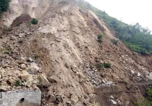 तमोर करिडोर र मेची राजमार्ग अवरुद्ध