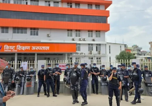 किष्ट अस्पतालमा गर्भवतीको मृत्यु भएपछि तनाव, अस्पताल प्रहरी घेरामा