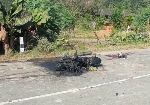 सिन्धुलीमा मोटरसाइकलसँग ट्रक ठोक्किँदा २ जनाको मृत्यु, ४ घाइते