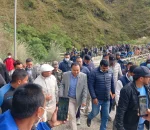 मन्त्री घिसिङको आग्रह स्वीकार्दै १५ दिनलाई खुल्ला बन्चरेडाडाँ ल्यानफिल्ड साइड , माग पुरा नभए फेरि बन्द गर्ने स्थानियको चेतावनी