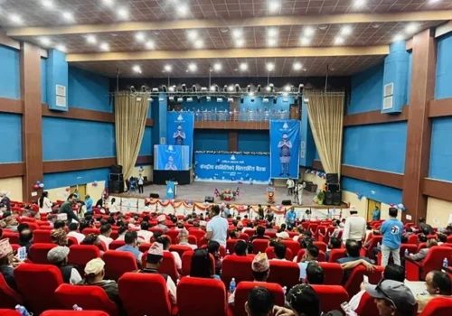 सौराहामा रास्वपाको विस्तारित बैठक सुरु हुँदै